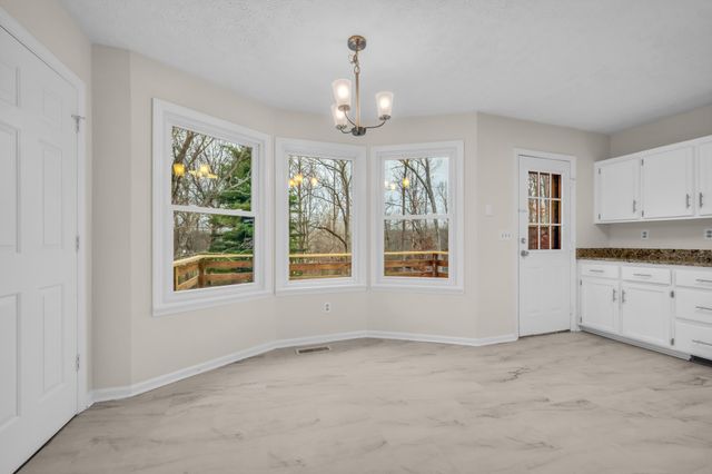 218 Quail CT, Dickson, TN 37055