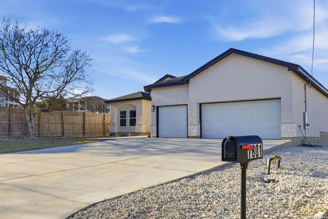 7801 Yellow Bark, Selma, TX 78154