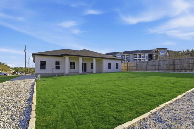 7801 Yellow Bark, Selma, TX 78154