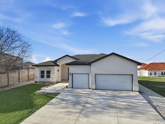 7801 Yellow Bark, Selma, TX 78154