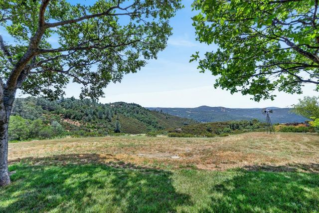 5080 Sagebrush Rd, Garden Valley, CA 95633