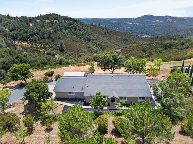 5080 Sagebrush Rd, Garden Valley, CA 95633