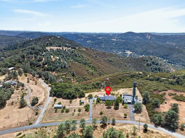 5080 Sagebrush Rd, Garden Valley, CA 95633