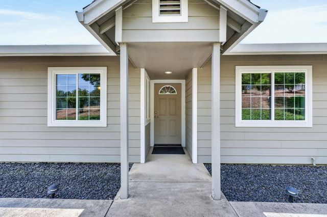 5080 Sagebrush Rd, Garden Valley, CA 95633