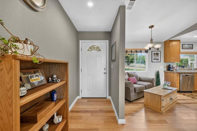 5080 Sagebrush Rd, Garden Valley, CA 95633