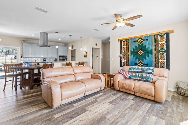 229 Eagle Landing Rd, Winnsboro, TX 75494