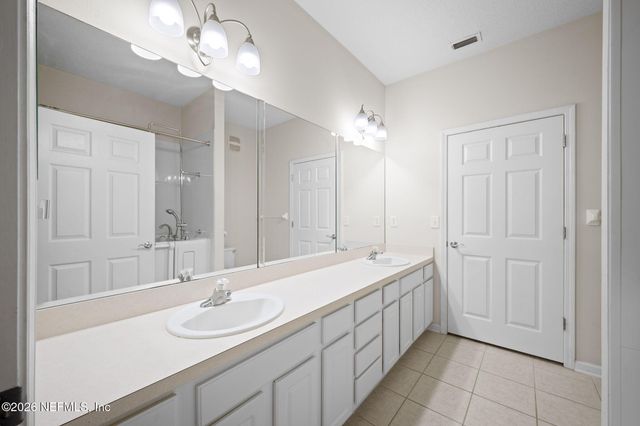 13364 BEACH Boulevard 607, Jacksonville, FL 32224