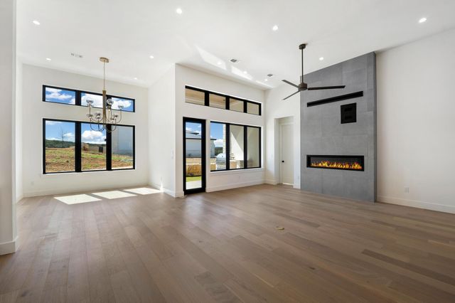 103 Via Roma CT, Horseshoe Bay, TX 78657