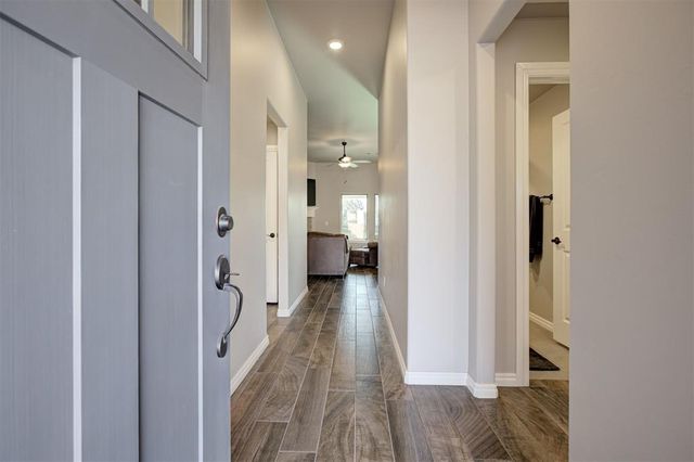 3200 Cookson Point Drive, Edmond, OK 73012