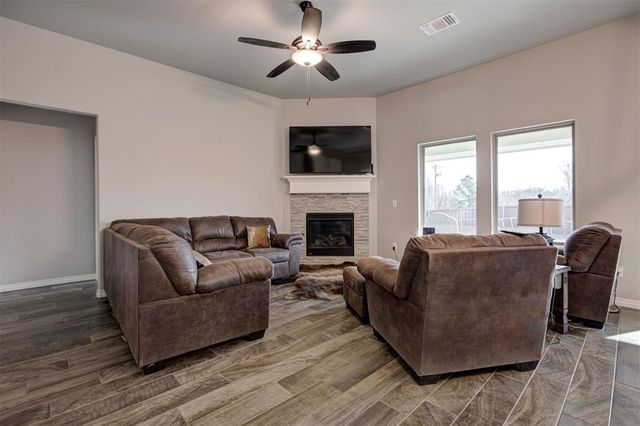 3200 Cookson Point Drive, Edmond, OK 73012