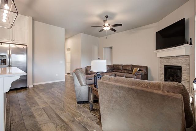 3200 Cookson Point Drive, Edmond, OK 73012