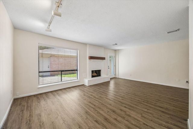 1323 Reddleshire Lane 1323, Houston, TX 77043