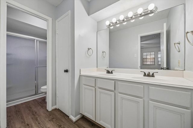 1323 Reddleshire Lane 1323, Houston, TX 77043