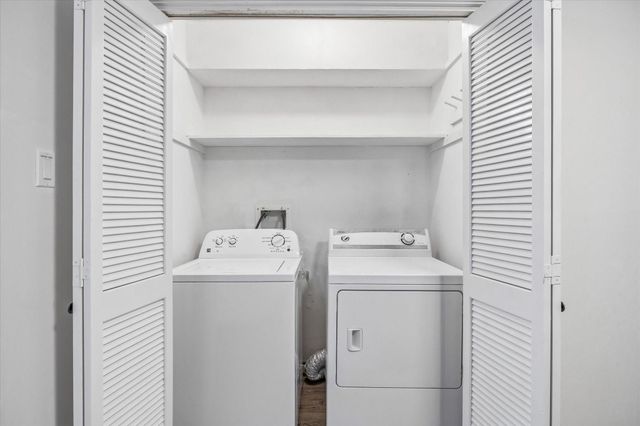 1323 Reddleshire Lane 1323, Houston, TX 77043