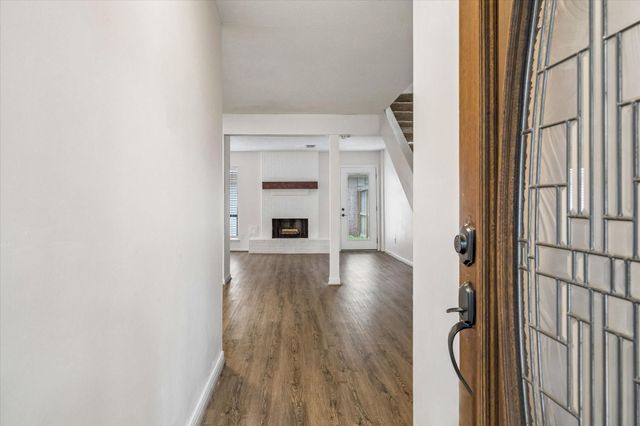 1323 Reddleshire Lane 1323, Houston, TX 77043