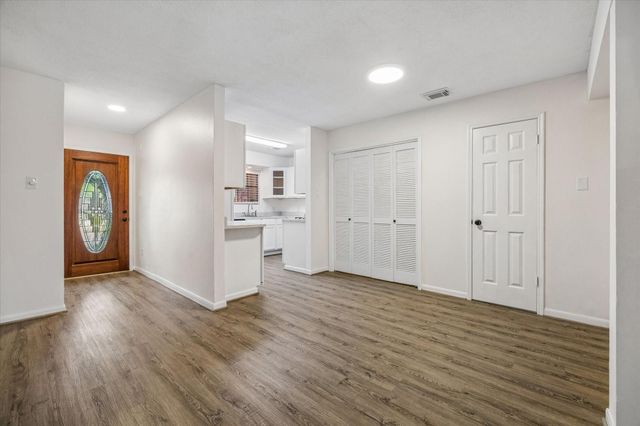 1323 Reddleshire Lane 1323, Houston, TX 77043