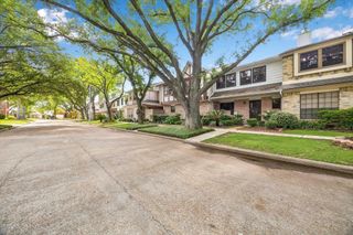 1323 Reddleshire Lane 1323, Houston, TX 77043