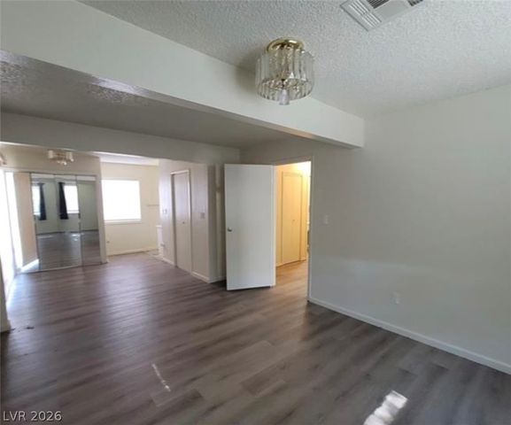 2784 Belcastro Street, Las Vegas, NV 89117