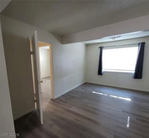 2784 Belcastro Street, Las Vegas, NV 89117