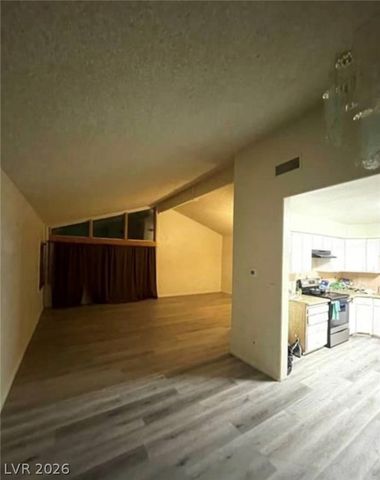 2784 Belcastro Street, Las Vegas, NV 89117