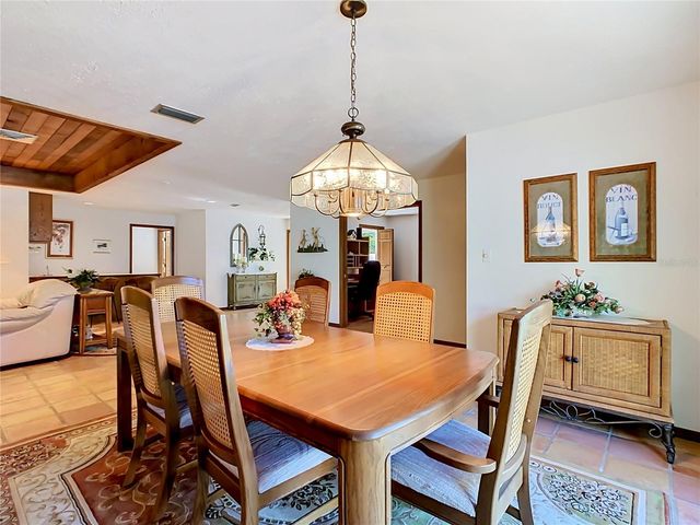 25 HUNTLEY COURT, Haines City, FL 33844