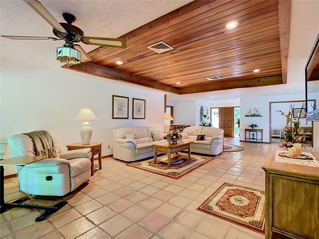25 HUNTLEY COURT, Haines City, FL 33844