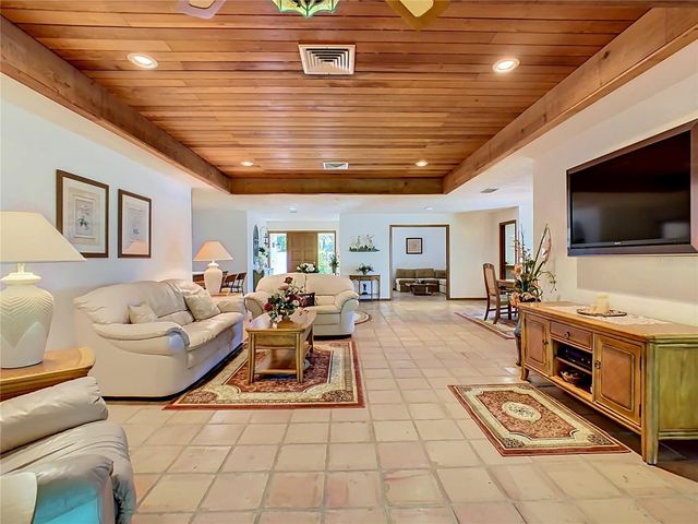 25 HUNTLEY COURT, Haines City, FL 33844