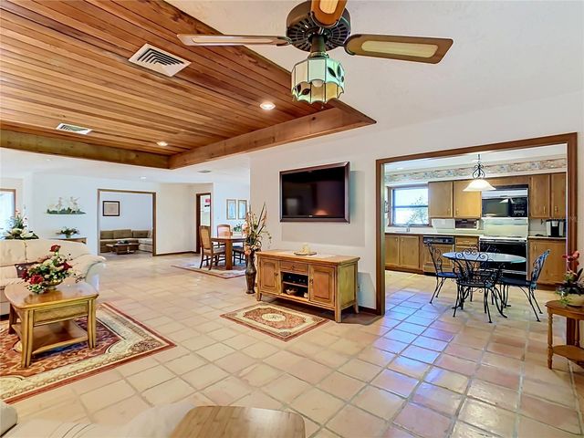 25 HUNTLEY COURT, Haines City, FL 33844