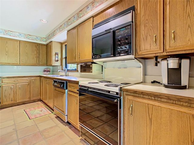 25 HUNTLEY COURT, Haines City, FL 33844