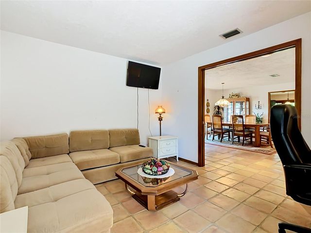 25 HUNTLEY COURT, Haines City, FL 33844