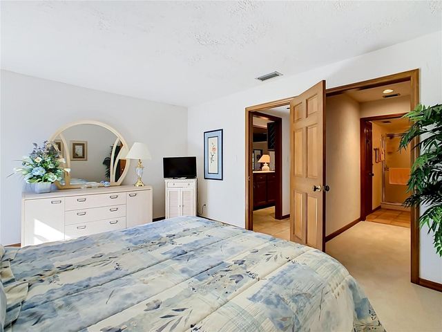 25 HUNTLEY COURT, Haines City, FL 33844