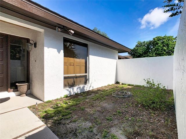25 HUNTLEY COURT, Haines City, FL 33844