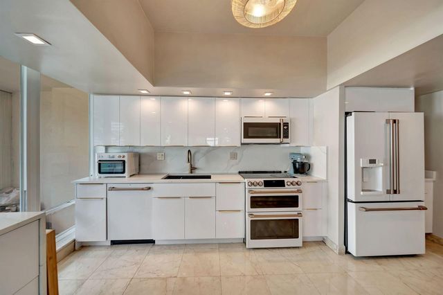 2100 S Ocean Lane 101-102, Fort Lauderdale, FL 33316