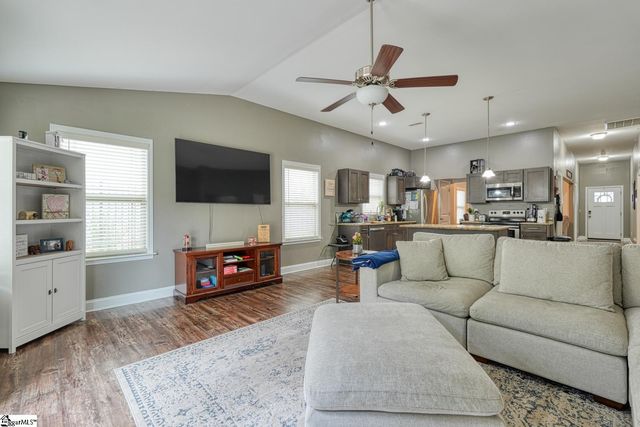 770 Charleston Place, Duncan, SC 29334