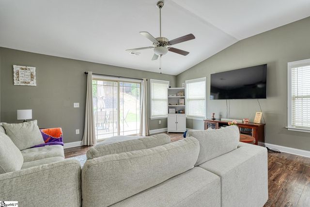 770 Charleston Place, Duncan, SC 29334