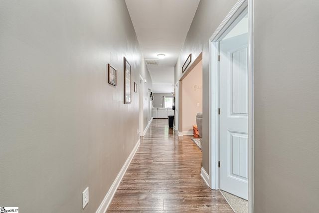 770 Charleston Place, Duncan, SC 29334