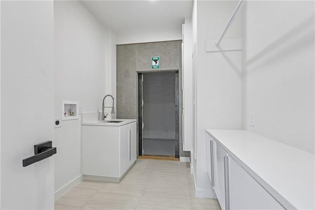 727 Berkeley Avenue, Atlanta, GA 30318