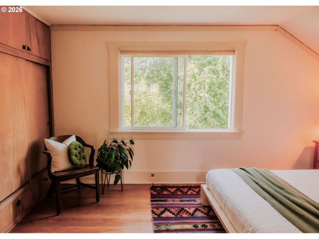 7138 N KNOWLES Ave, Portland, OR 97217