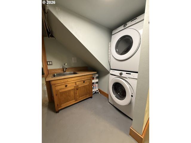 7138 N KNOWLES Ave, Portland, OR 97217