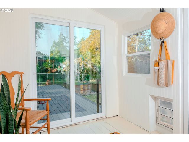 7138 N KNOWLES Ave, Portland, OR 97217