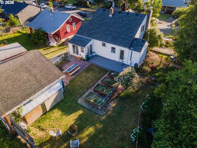 7138 N KNOWLES Ave, Portland, OR 97217
