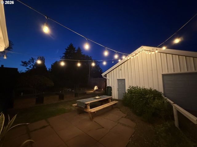 7138 N KNOWLES Ave, Portland, OR 97217