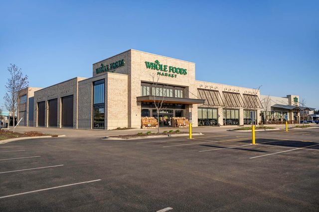 2165 Yellowstone Boulevard, Mundelein, IL 60060