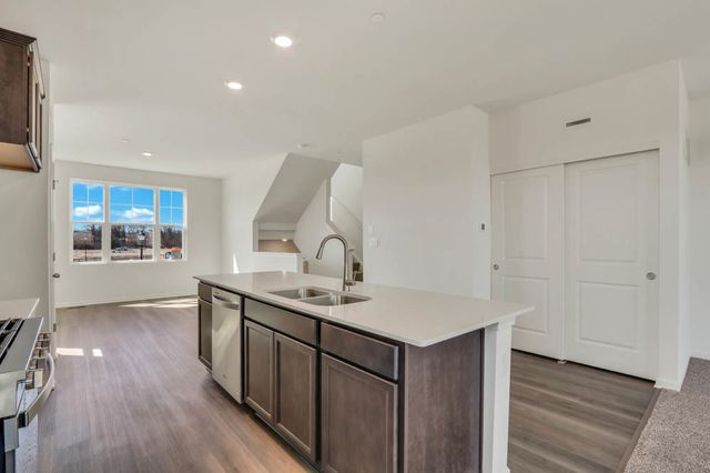 2165 Yellowstone Boulevard, Mundelein, IL 60060