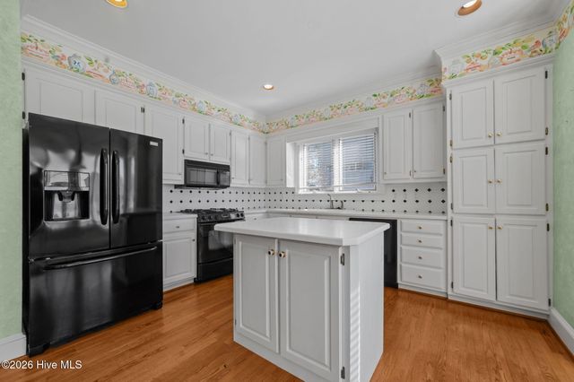 206 Austin Point Drive, Washington, NC 27889