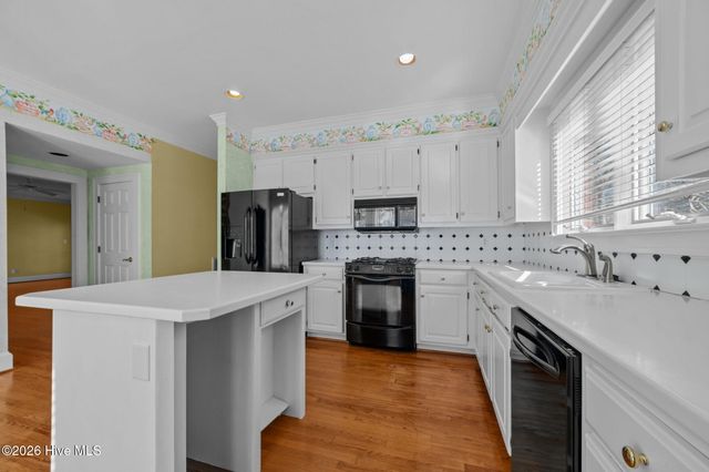 206 Austin Point Drive, Washington, NC 27889