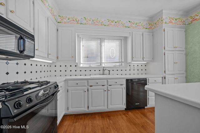 206 Austin Point Drive, Washington, NC 27889