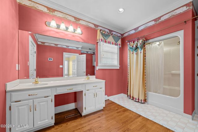 206 Austin Point Drive, Washington, NC 27889