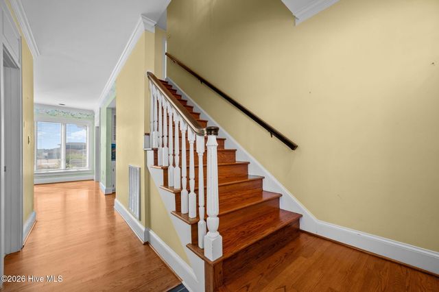 206 Austin Point Drive, Washington, NC 27889