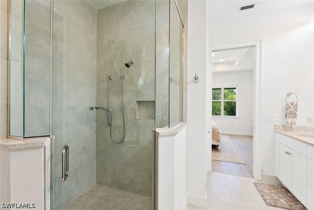 8849 Yucatan CT, Naples, FL 34112